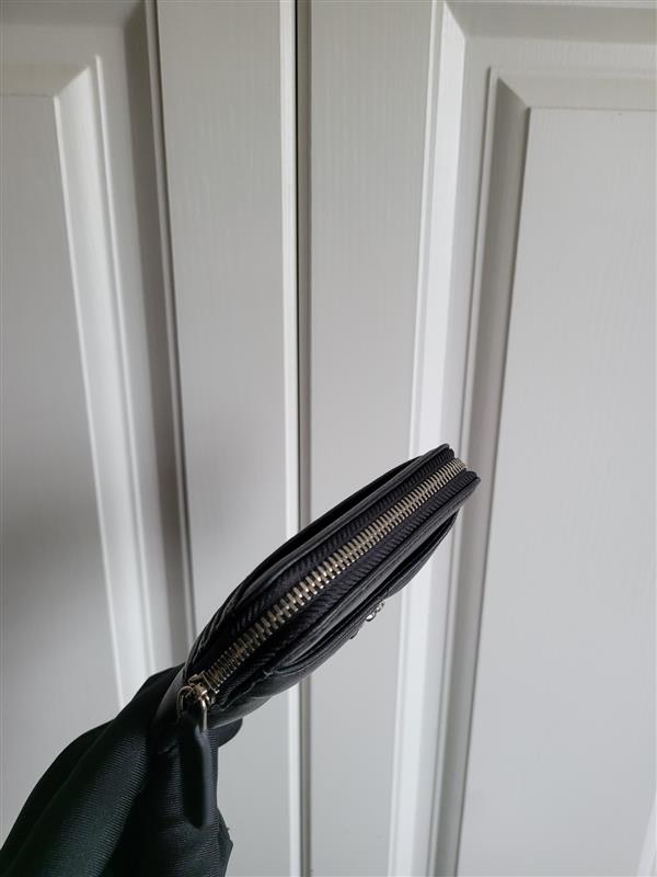 2026127215436780 210